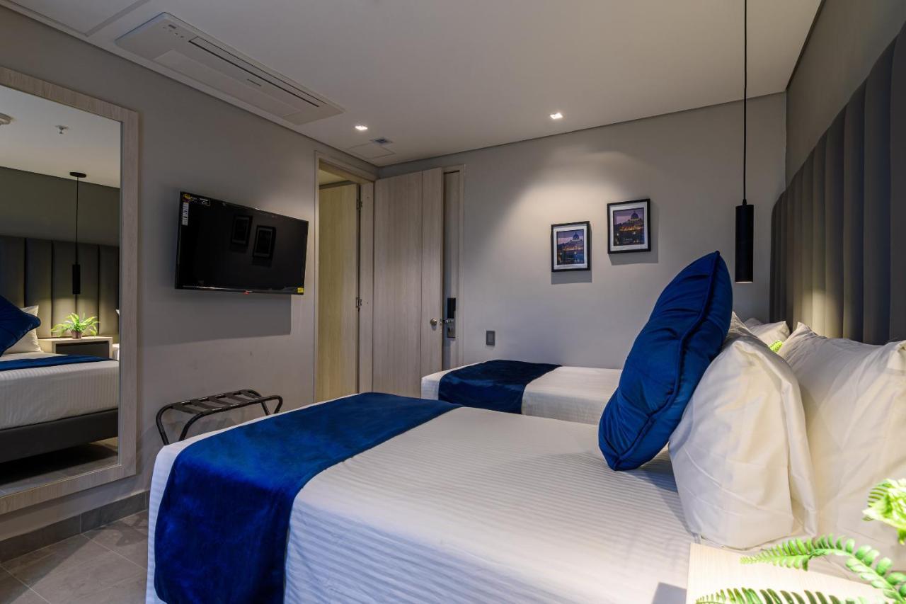 4 Sur Hotel Medellín Esterno foto