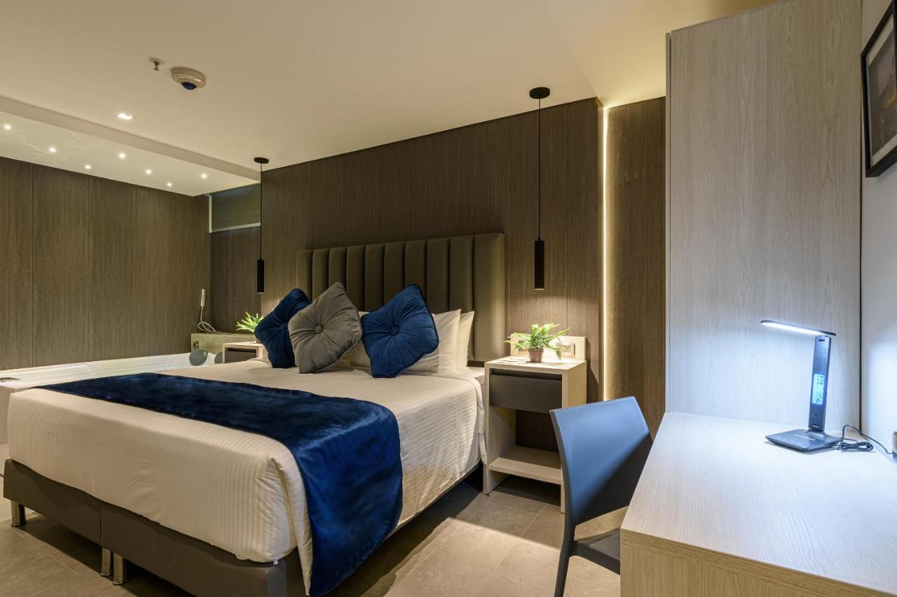 4 Sur Hotel Medellín Esterno foto