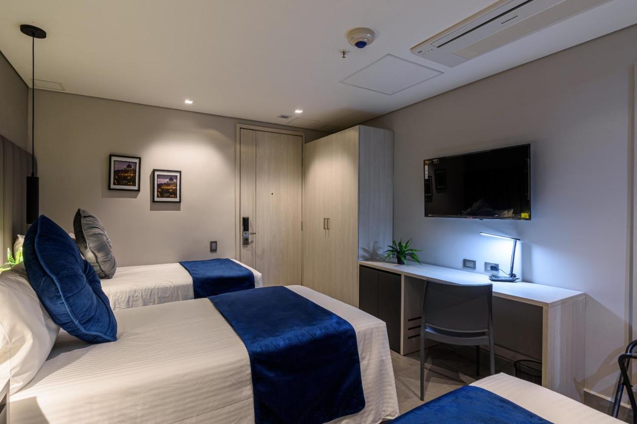 4 Sur Hotel Medellín Esterno foto