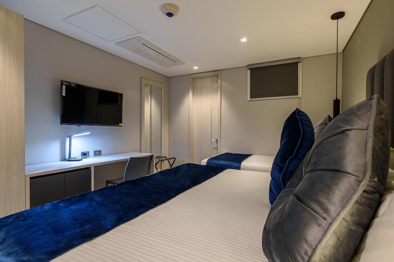 4 Sur Hotel Medellín Esterno foto