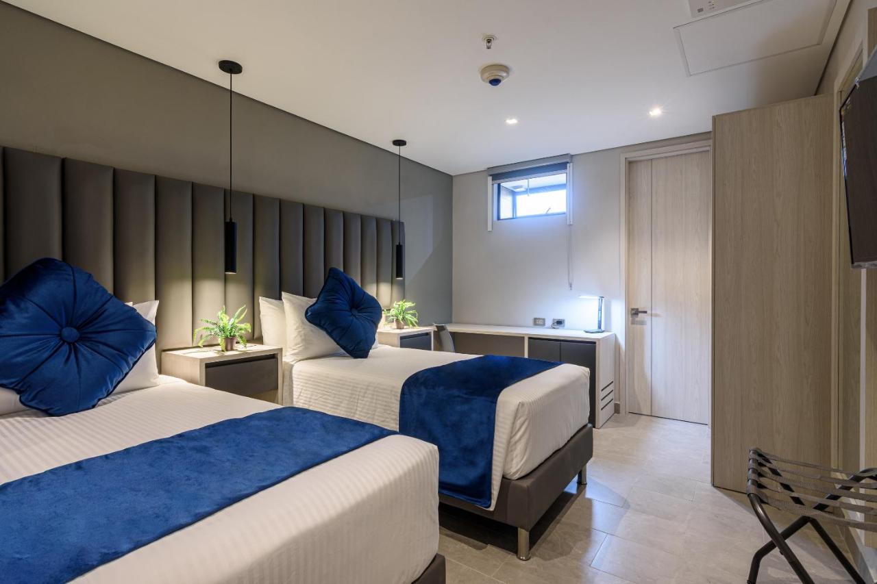4 Sur Hotel Medellín Esterno foto